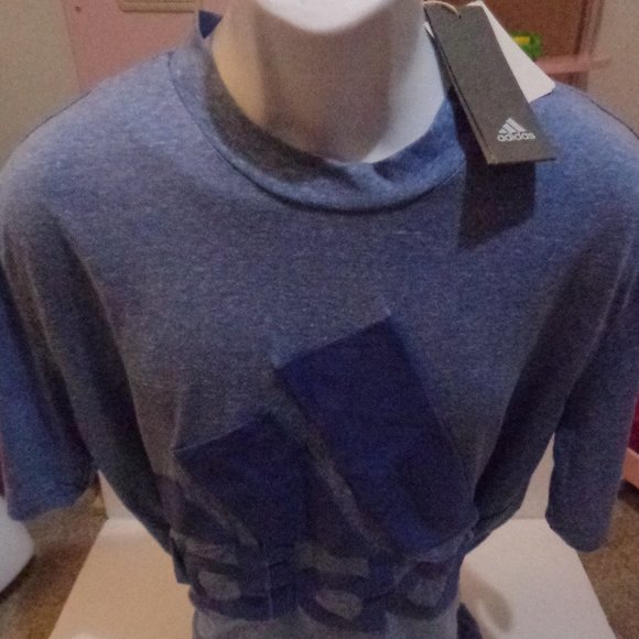 Adidas Logo T-shirt. Brand new. Mens Size: XL - Picture 1 of 4
